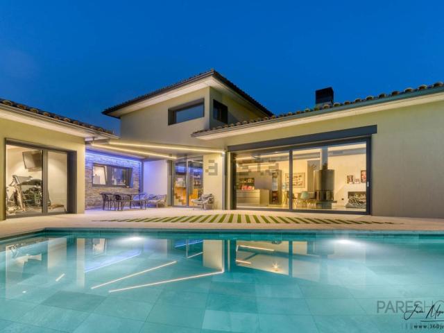 Casa en venta en Navata, Girona