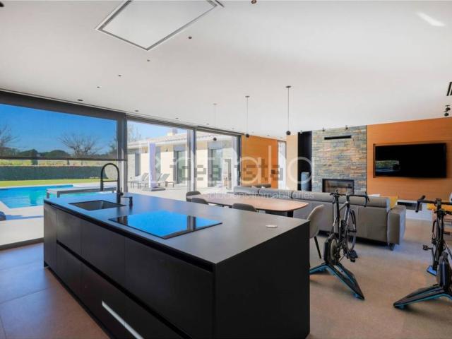 Casa en venta en Navata, Girona