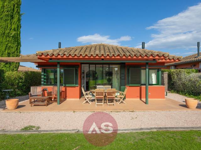 Casa en venta en Navata, Girona
