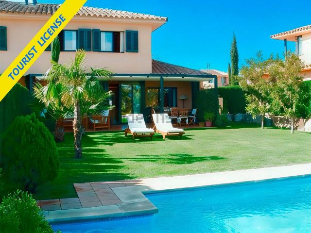 Casa en venta en Alt Empordà, Catalunya