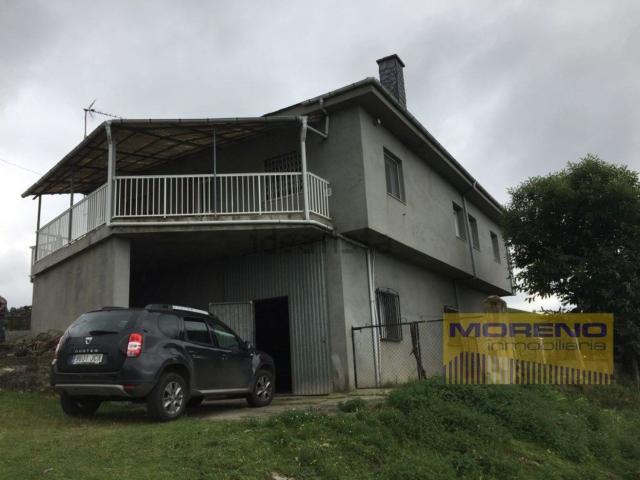 Casa en venta en Navia De Suarna