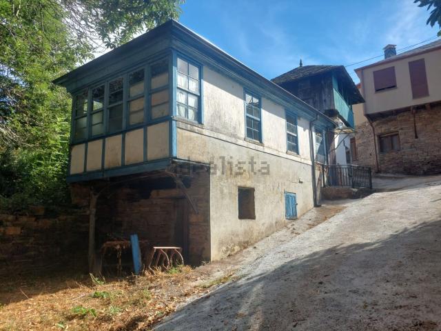 Casa en venta en Navia De Suarna