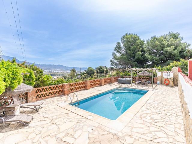 Casa en venta en Macaca, La Axarquía