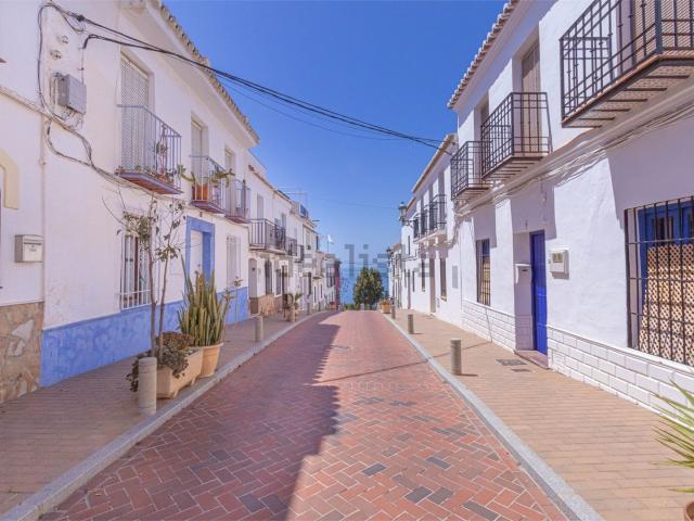 Casa en venta en Maro, La Axarquía