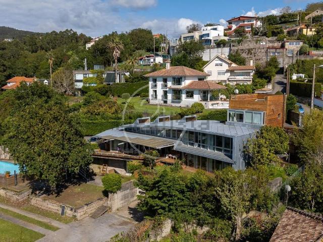 Casa en venta en Alborés Pequeno, Vigo