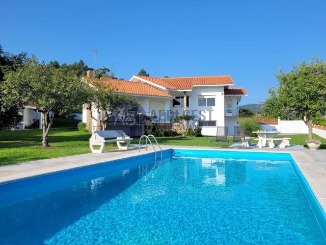 Casa en venta en Nigrán, O Carballal