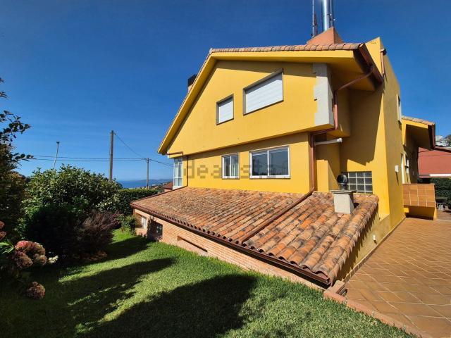 Casa en venta en Alborés Pequeno, Nigrán