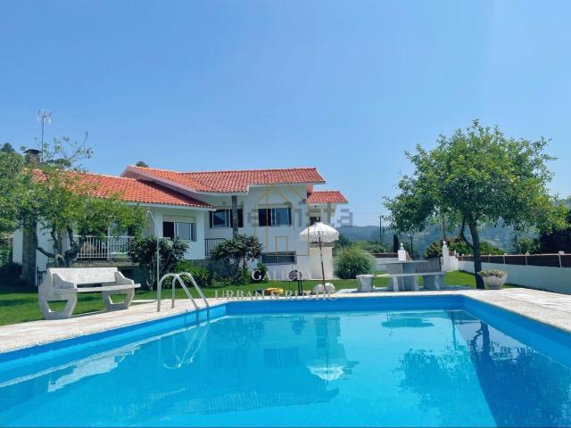 Casa en venta en Nigrán, A Touza