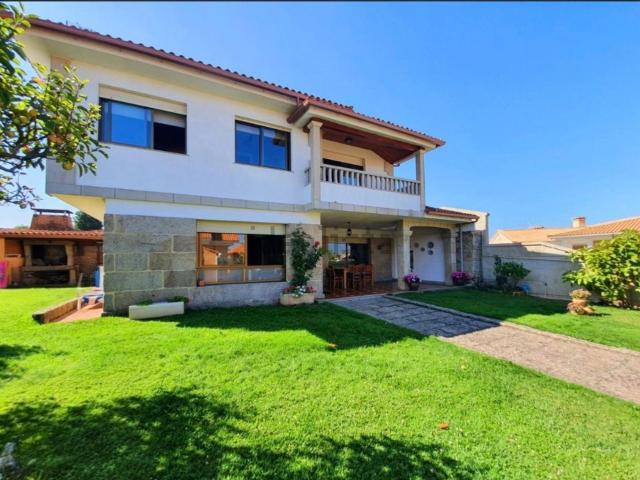 Casa en venta en Canido, Vigo