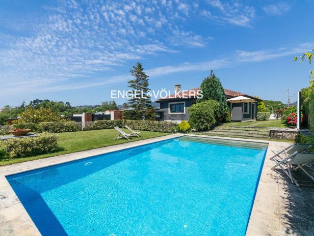 Casa en venta en A Ramallosa, Vigo
