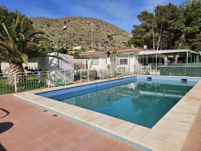 Casa en venta en el Vinalopó Mitjà / El Vinalopó Medio, Valencia