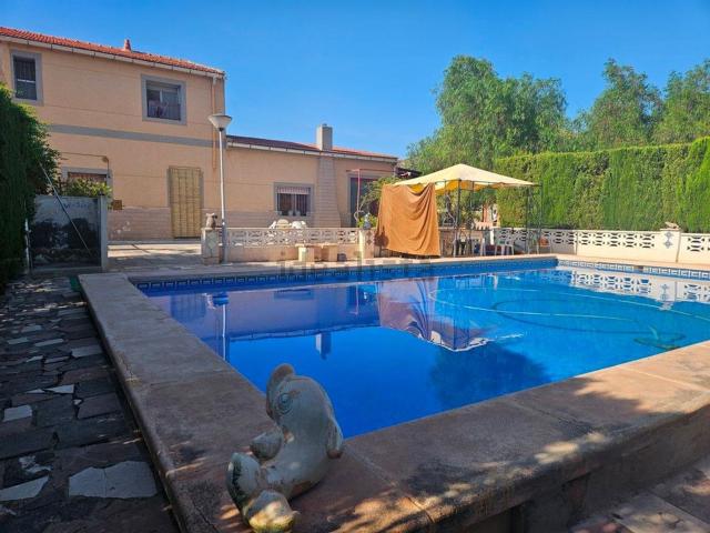 Casa en venta en La Cruz, el Vinalopó Mitjà / El Vinalopó Medio