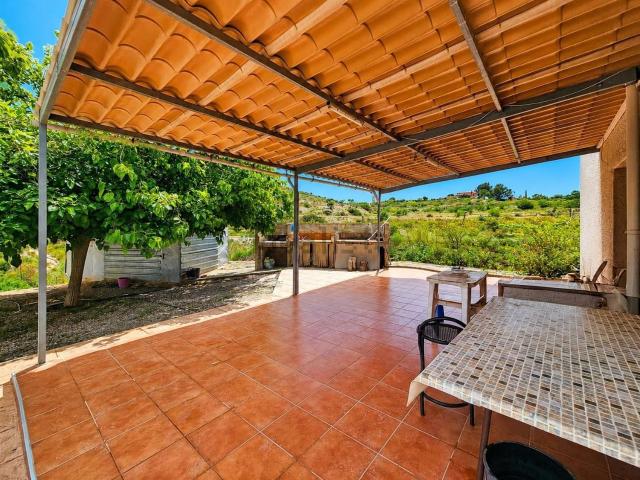 Casa en venta en el Vinalopó Mitjà / El Vinalopó Medio, Valencia