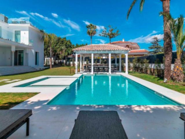 Casa en alquiler en Nueva Andalucía, Costa del Sol Occidental