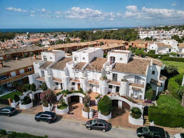 Casa en venta en Nueva Atalaya, Costa del Sol Occidental