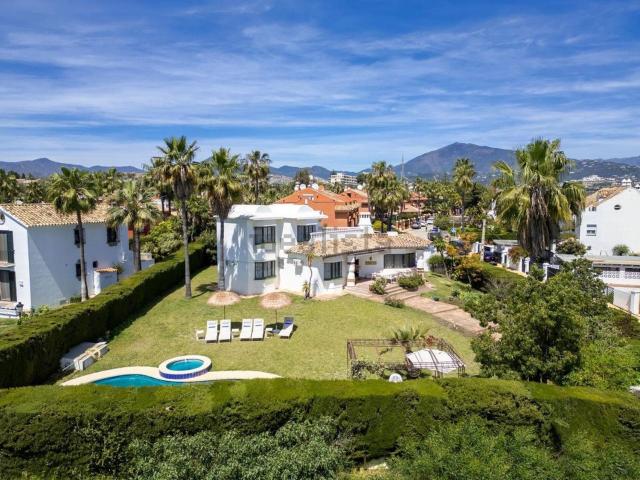 Casa en alquiler en Monte Biarritz, Costa del Sol Occidental