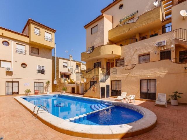 Casa en venta en Torrevieja, Urbanización Calas Blancas