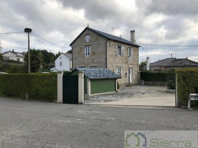 Casa en venta en O Corgo, Lugo