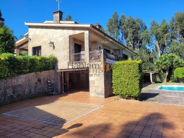 Casa en venta en O Grove, O Salnés