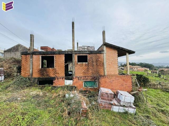 Casa en venta en Pontellas, Vigo