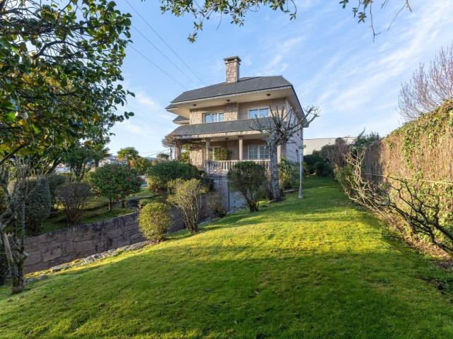 Casa en venta en O Porriño, Vigo