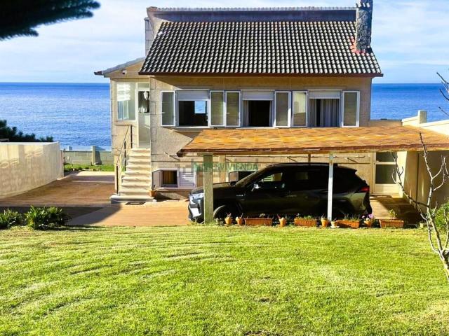 Casa en venta en Oia