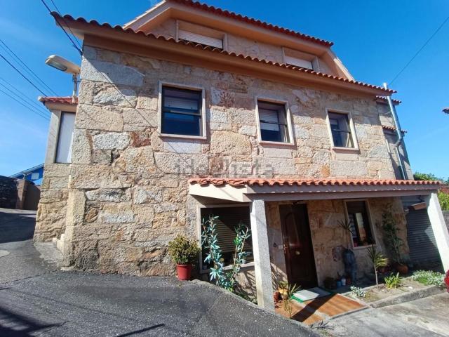 Casa en venta en O Silval, Vigo