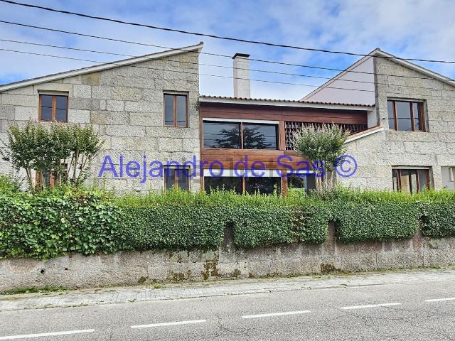 Casa en venta en Estrada Cortada, Vigo