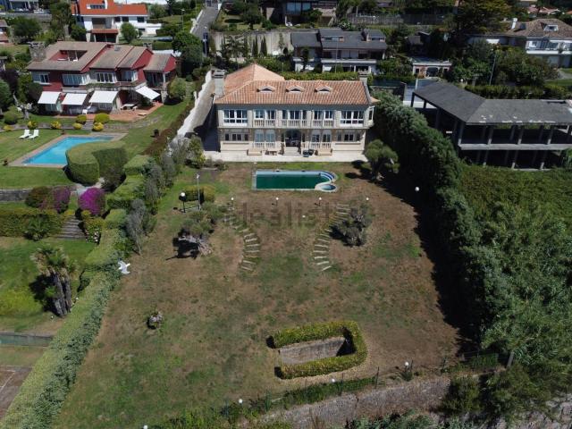 Casa en venta en Mide, Vigo