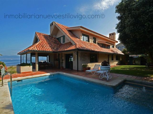 Casa en venta en Coruxo, Vigo