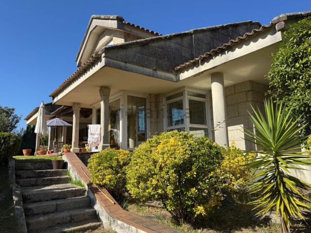 Casa en venta en Saiáns, Vigo