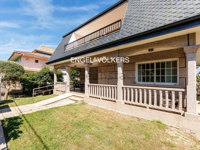 Casa en venta en Estrada Cortada, Vigo