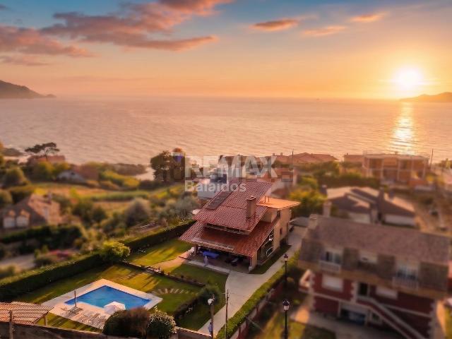 Casa en venta en Mide, Vigo