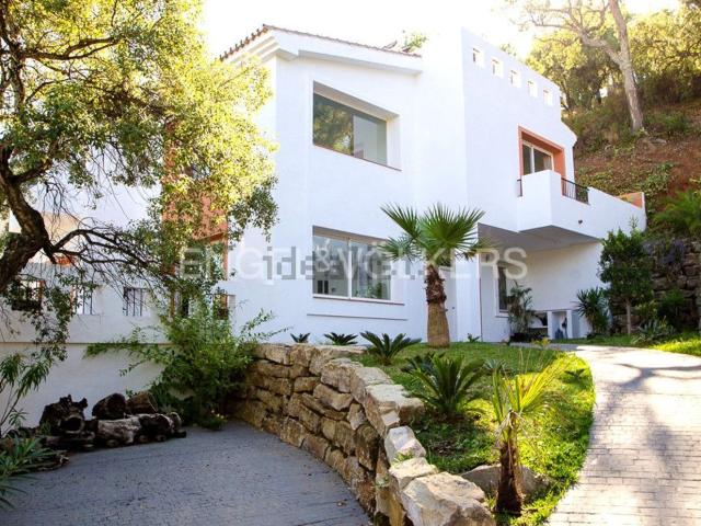 Casa en venta en Ojén, Urbanización Las Jacarandas