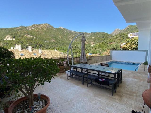 Casa en venta en Ojén