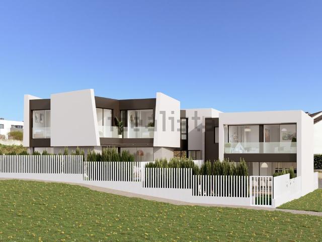 Casa en venta en Oleiros, A Coruña