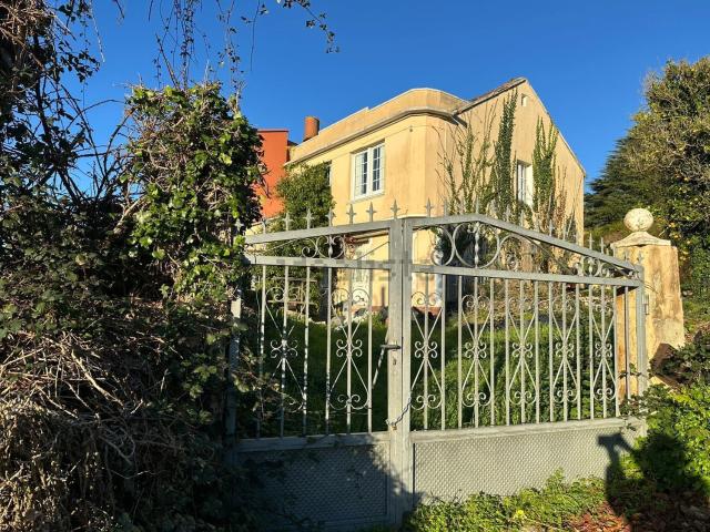 Casa en venta en O Real, Oleiros