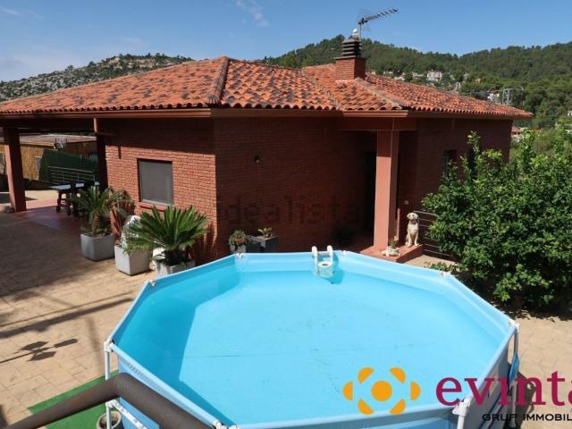 Casa en venta en Olesa De Bonesvalls, Ca n'Olivella