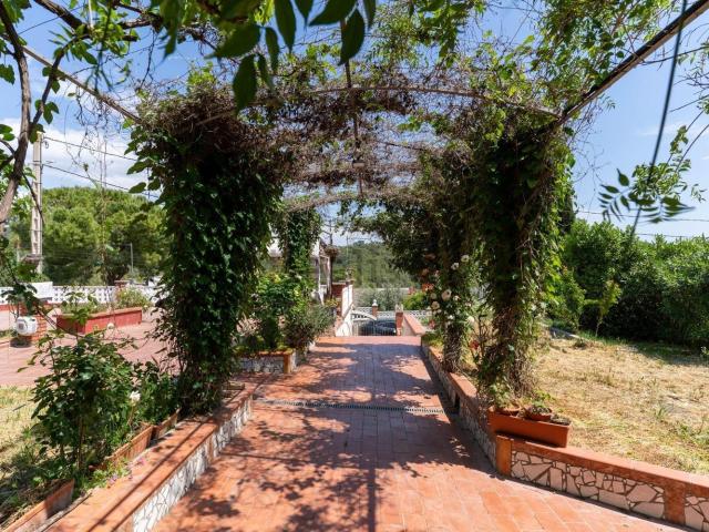 Casa en venta en Urbanització Oasis, Baix Llobregat