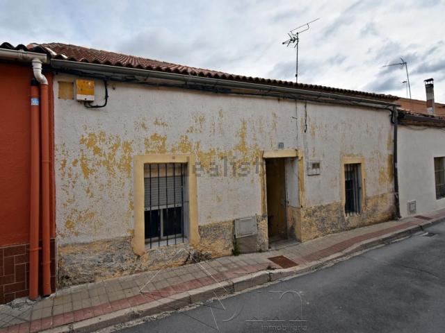 Casa en venta en Urbanización El Caballero, Olmedo De Camaces