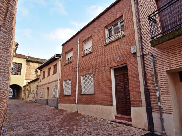 Casa en venta en Urbanización El Caballero, Olmedo De Camaces