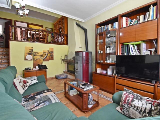 Casa en venta en Urbanización El Caballero, Olmedo De Camaces