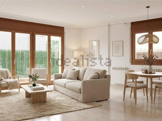 Casa en venta en les Tries, Olot