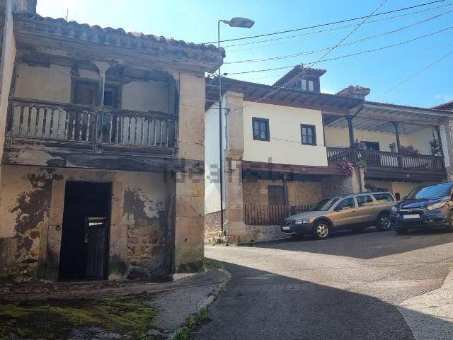 Casa en venta en La Robellada, Onís