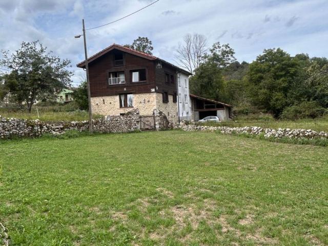 Casa en venta en Benia de Onís, Onís