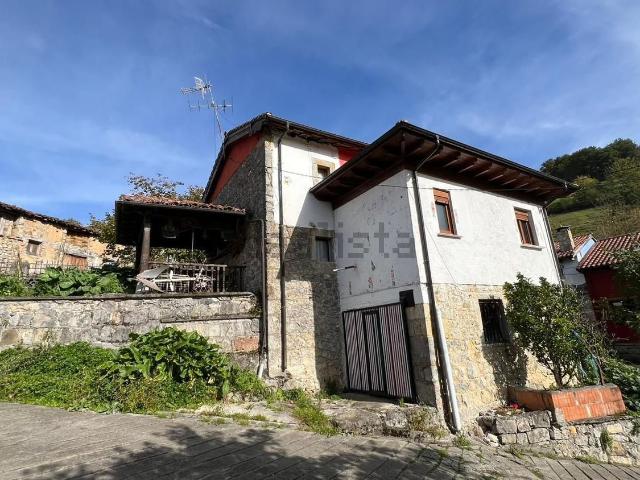 Casa en venta en Benia de Onís, Onís