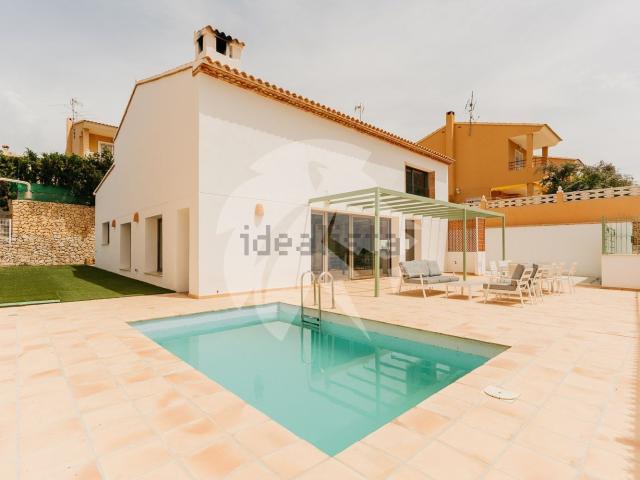 Casa en venta en la Marina Baixa, Valencia