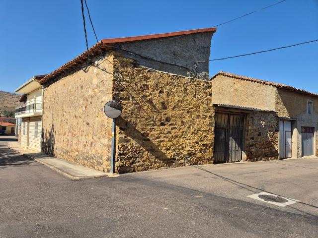 Casa en venta en Otero De Bodas, Castilla y León