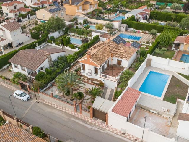 Casa en venta en Comarca de la Vega de Granada, Andalucía