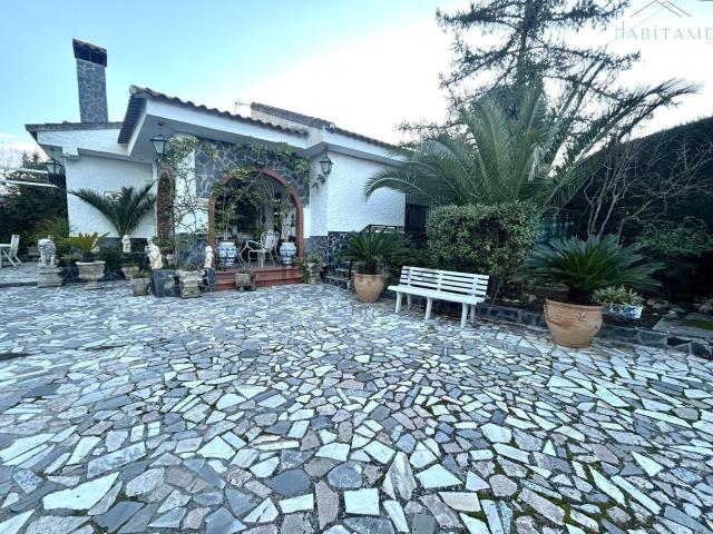 Casa en venta en Comarca de la Vega de Granada, Andalucía